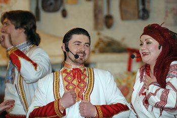 Музыкальный коллектив Джерела, выступление артистов на сцене